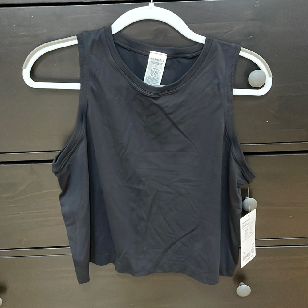 Relaxed Tank